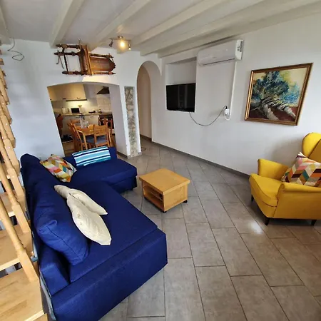 House Bassi * Fiume